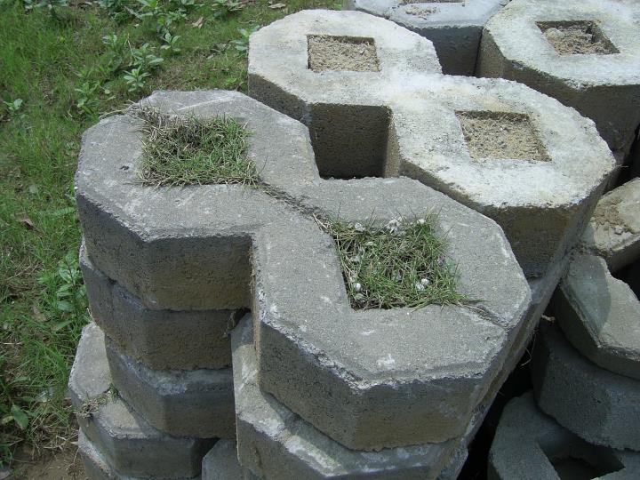 户外100mm厚广场砖的施工工艺