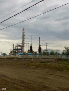 新疆独山子天利实业总公司克拉玛依市年产15万吨轻馏分项目分离装置工程现场图片